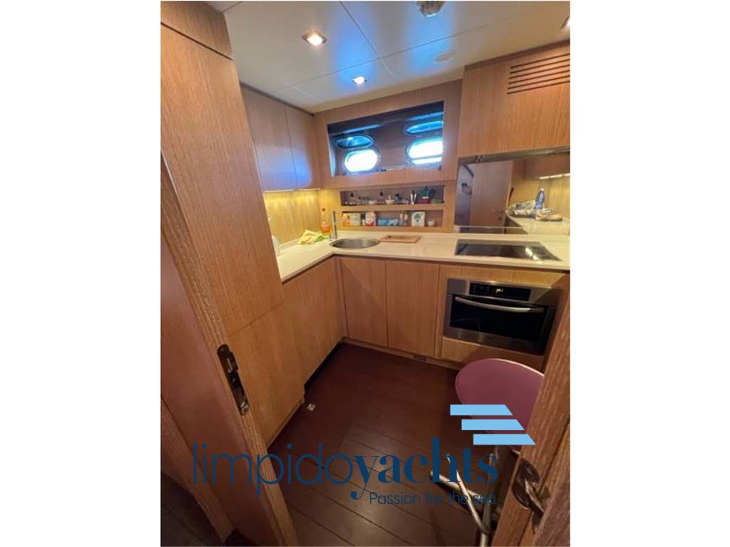 OVERMARINE MANGUSTA 72' HT