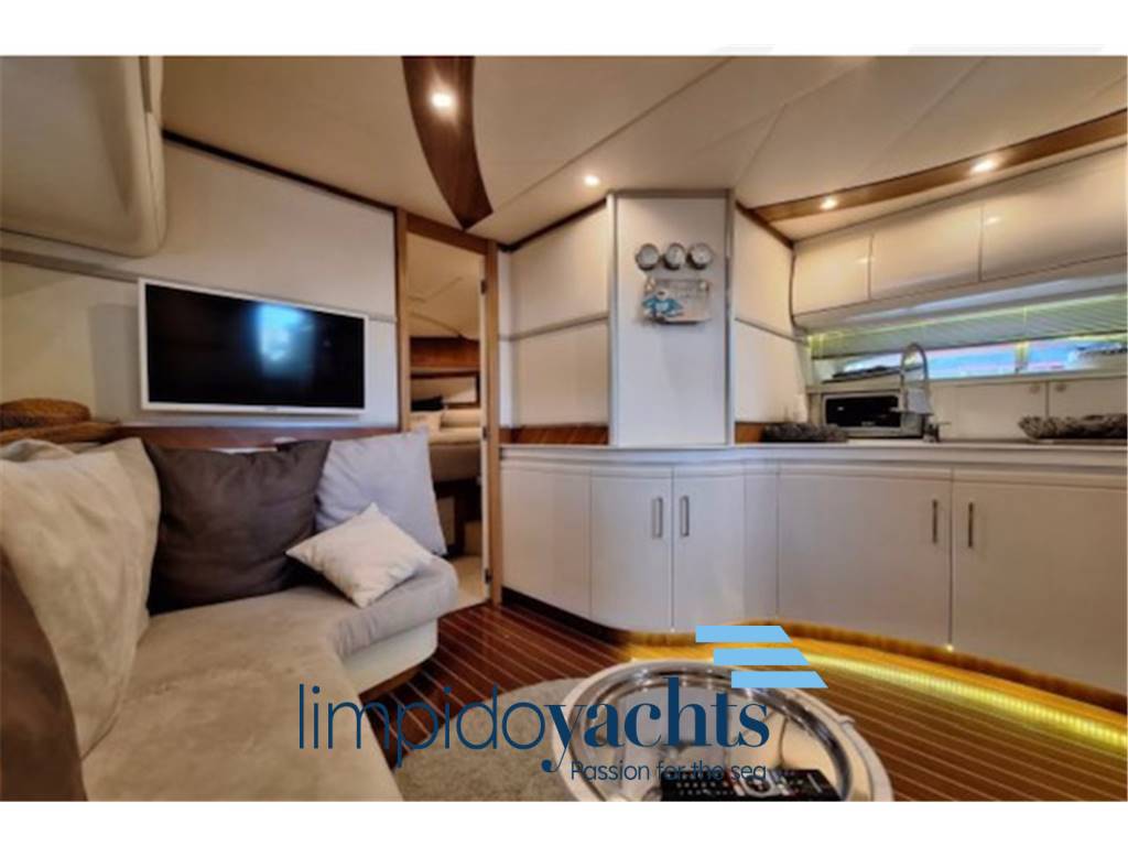 CAYMAN YACHT 55/58 HT WALK AROUND