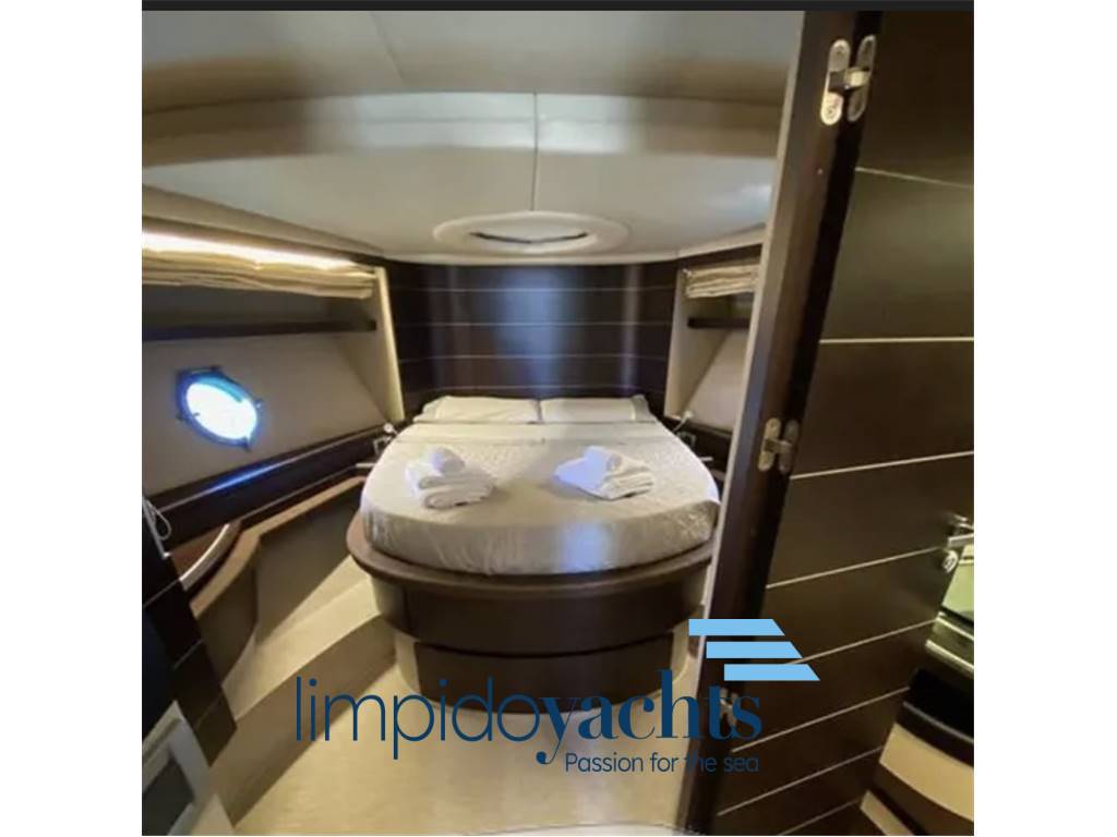 AZIMUT BENETTI 68S