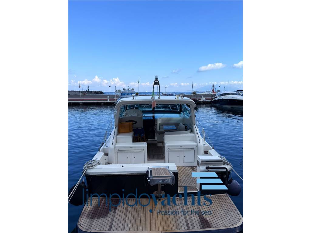 UNIESSE MARINE 42' ht