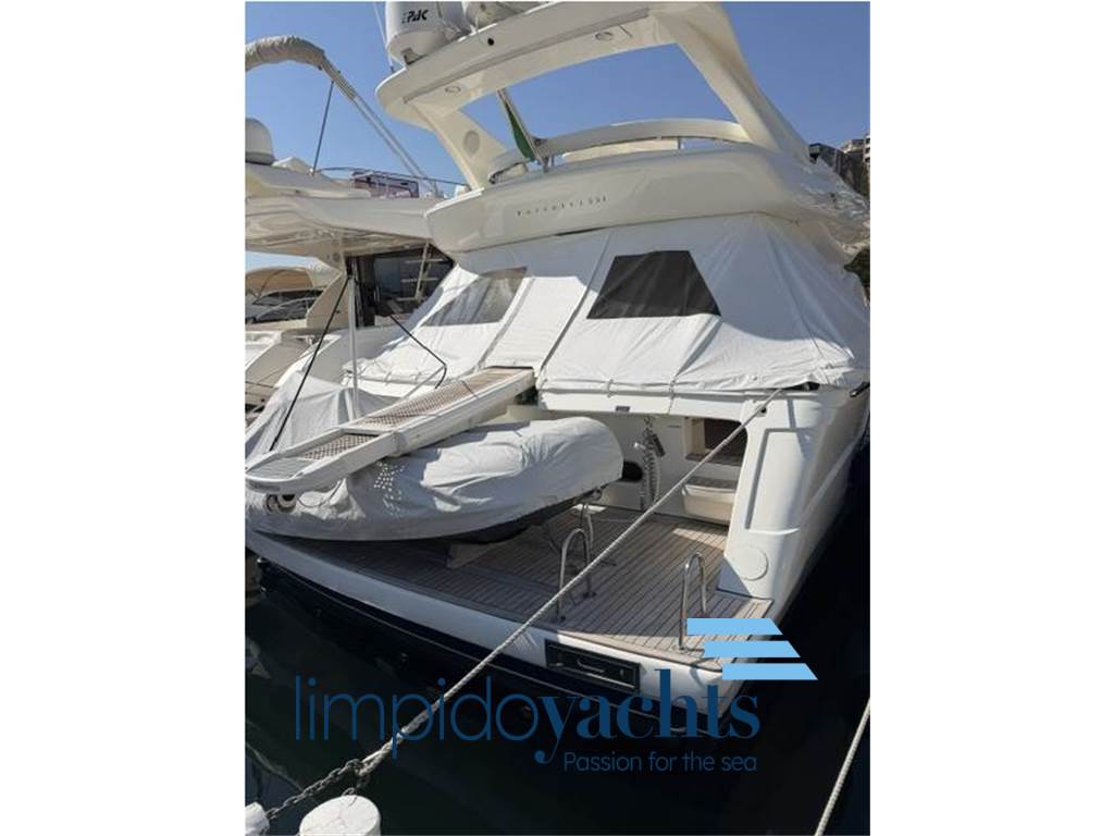 FERRETTI YACHTS 551