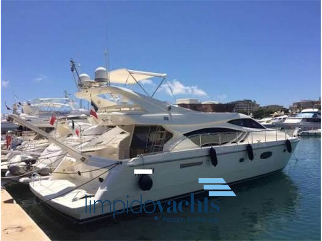 FERRETTI YACHTS 551