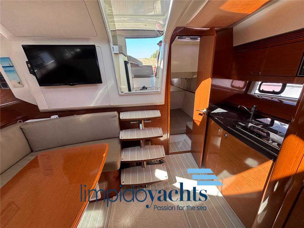 JEANNEAU LEADER 10