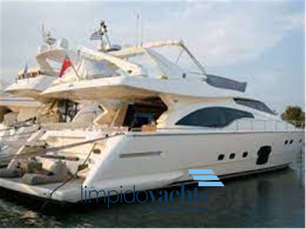 FERRETTI YACHTS 681
