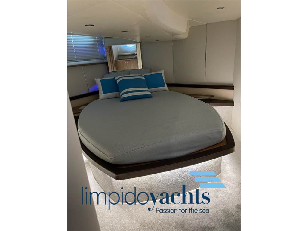 ABSOLUTE YACHTS 47 HT