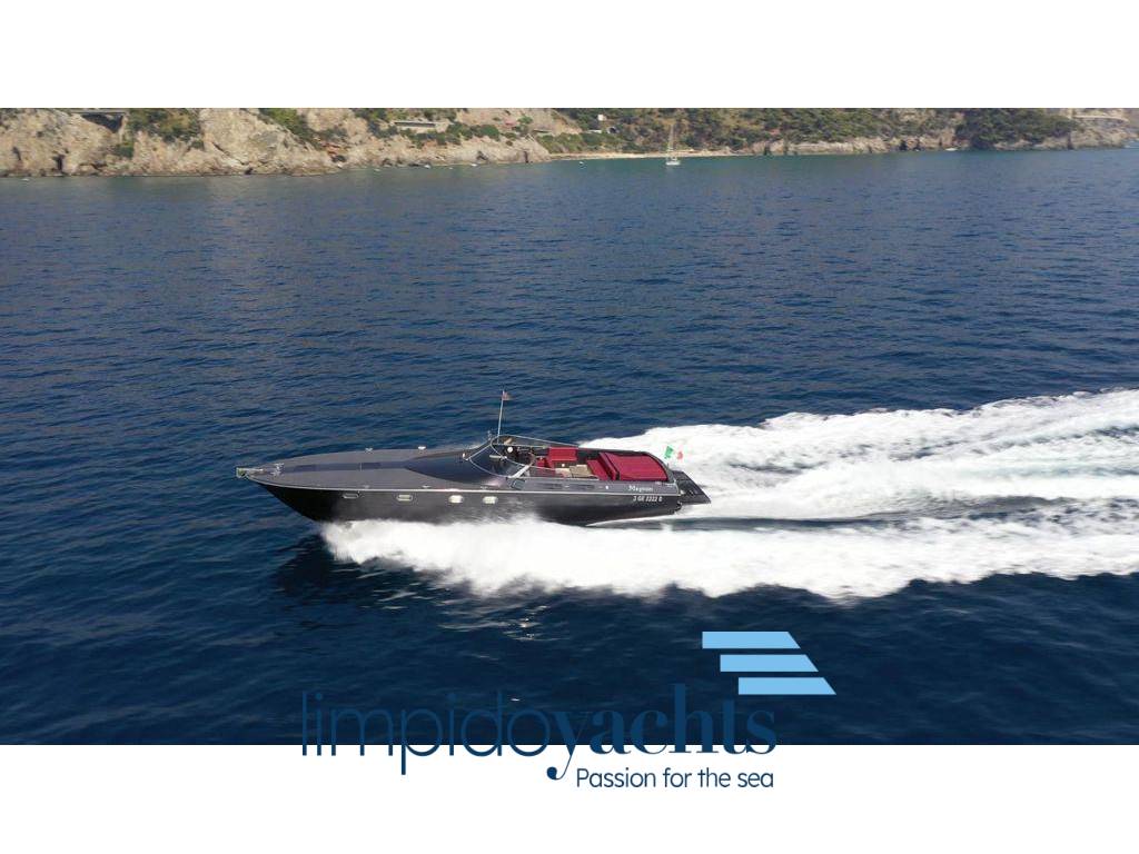 MAGNUM MARINE 53'