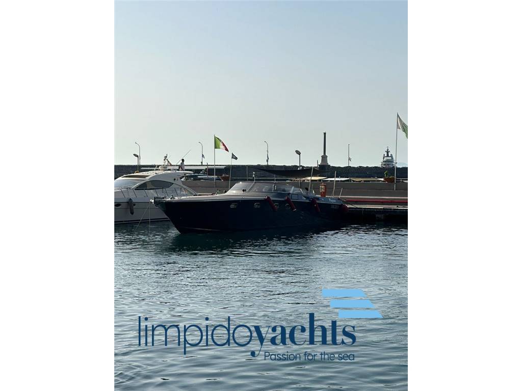 MAGNUM MARINE 53'