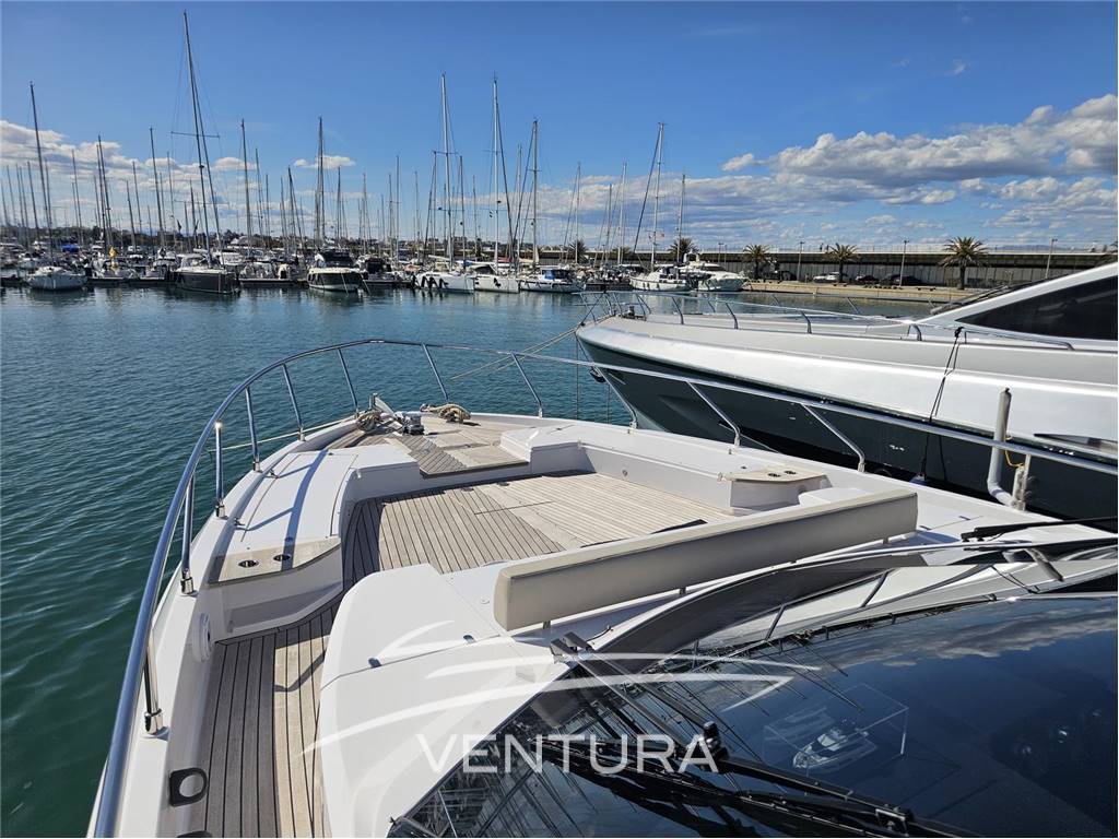 Ferretti Yachts Ferretti Yachts 670