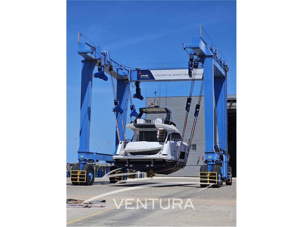 Ferretti Yachts Ferretti Yachts 670