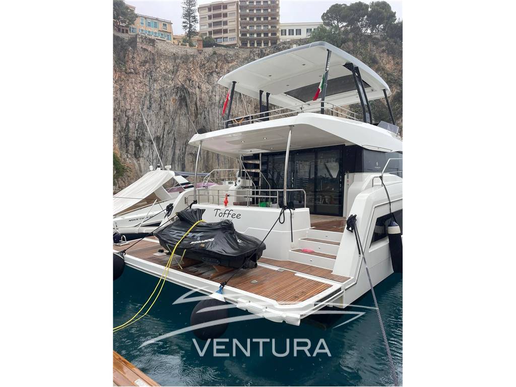 FOUNTAINE PAJOT MY 6