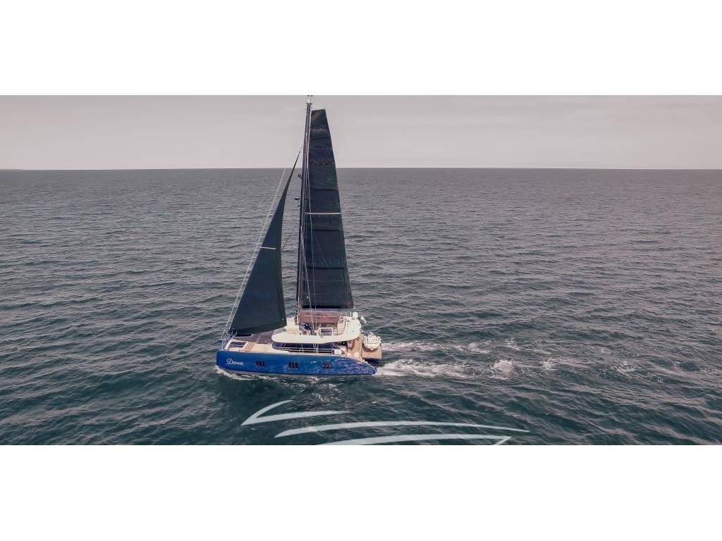 SUNREEF 60 SAILING