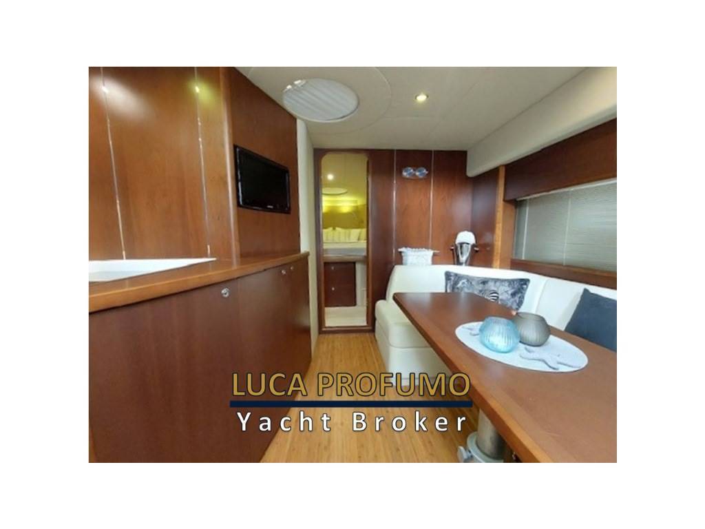 Princess Yachts V45