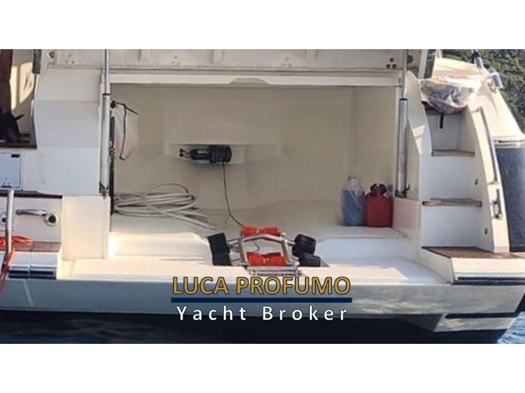 Princess Yachts V45