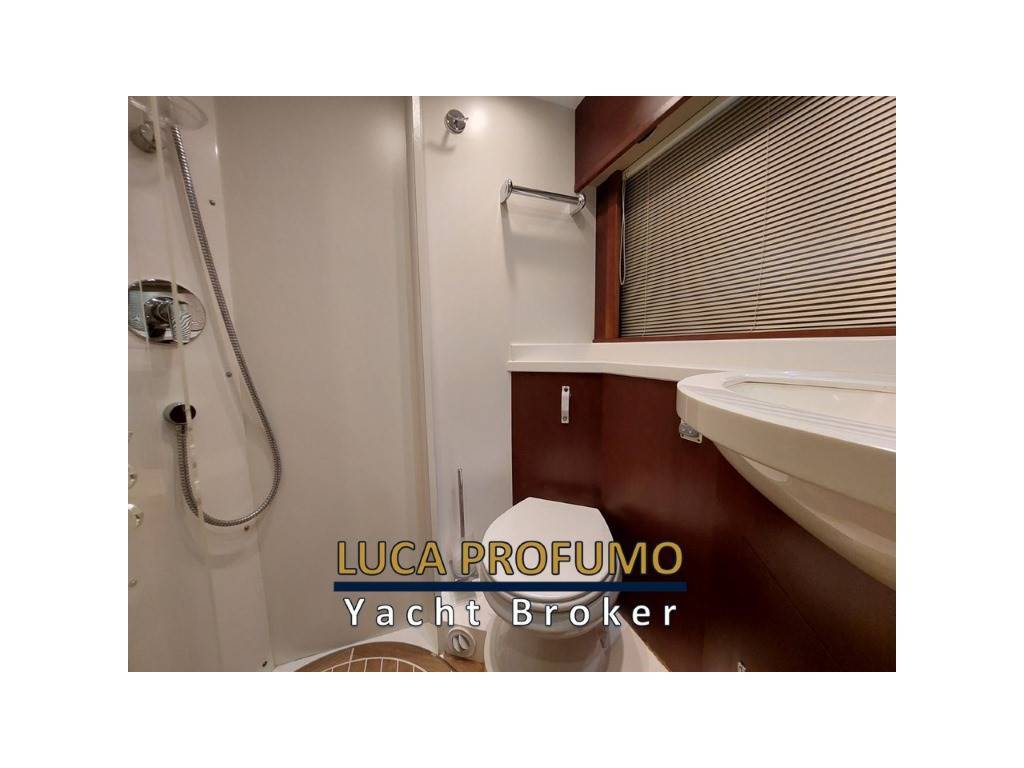 Princess Yachts V45