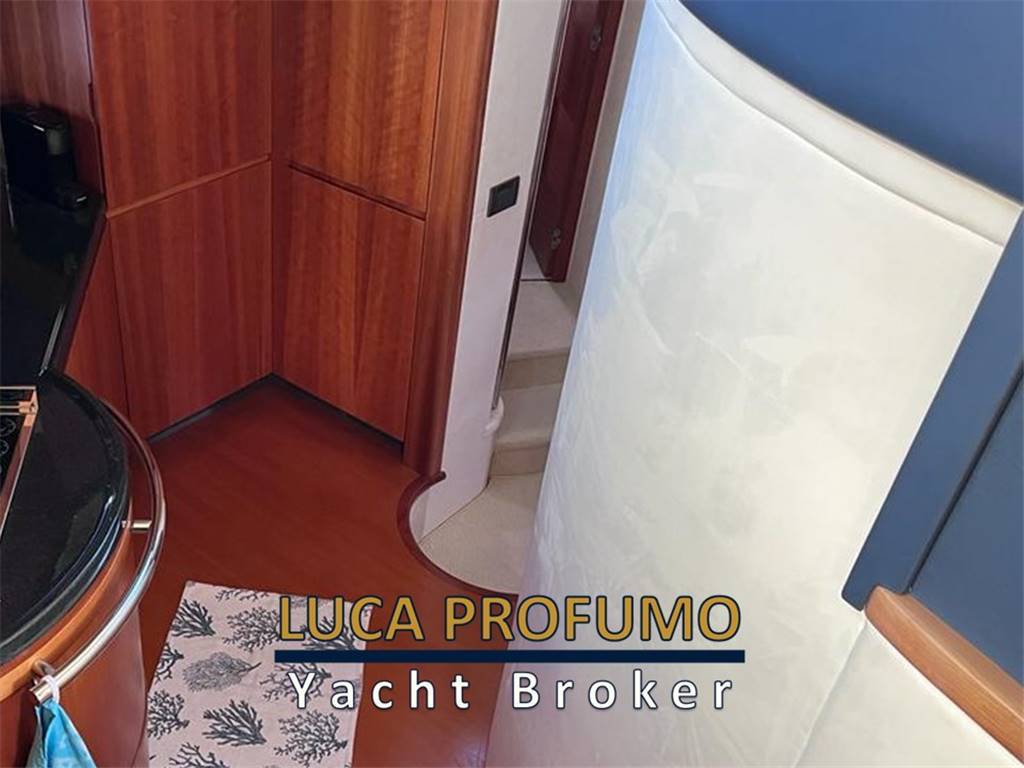 Azimut 50 fly