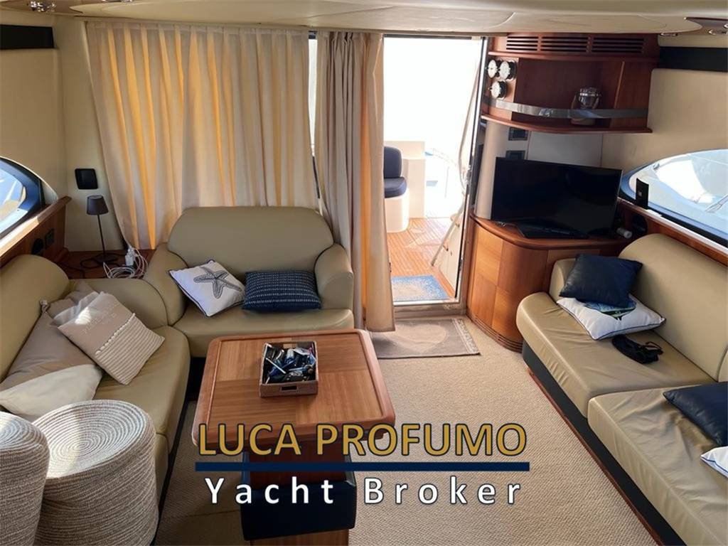 Azimut 50 fly