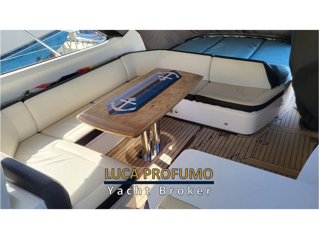 Princess Yachts V48