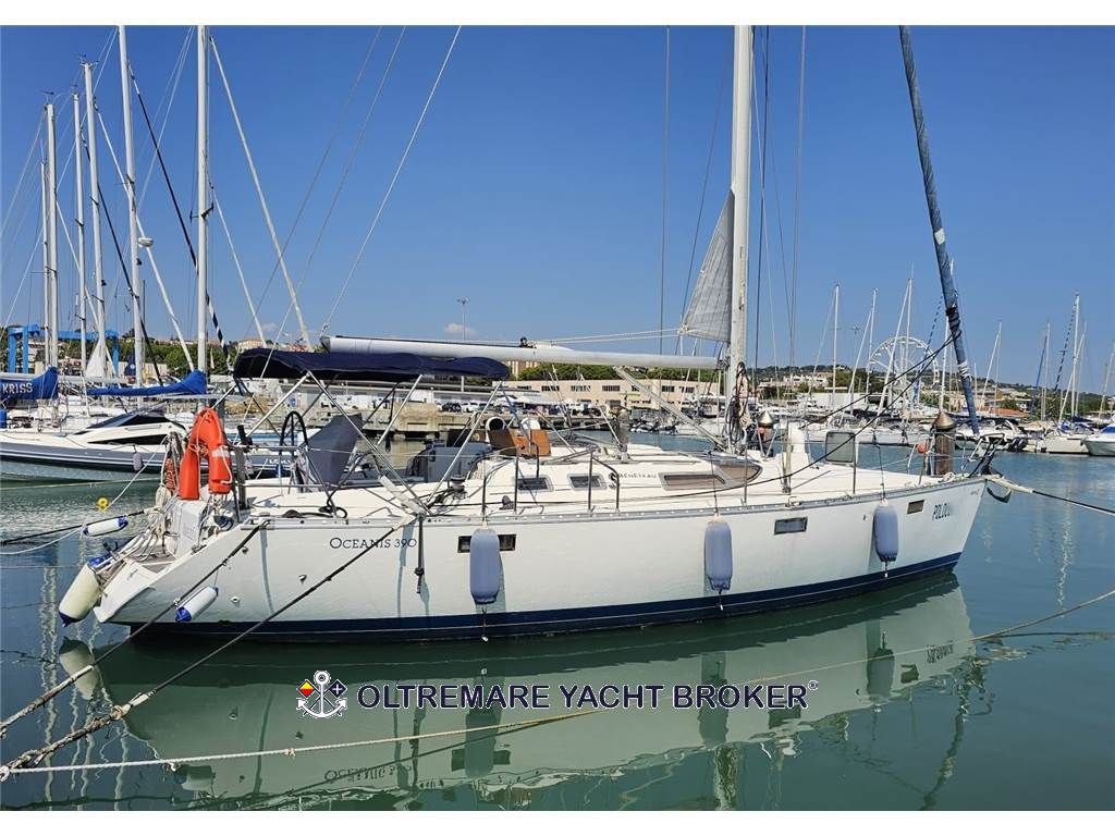 BENETEAU OCEANIS 390