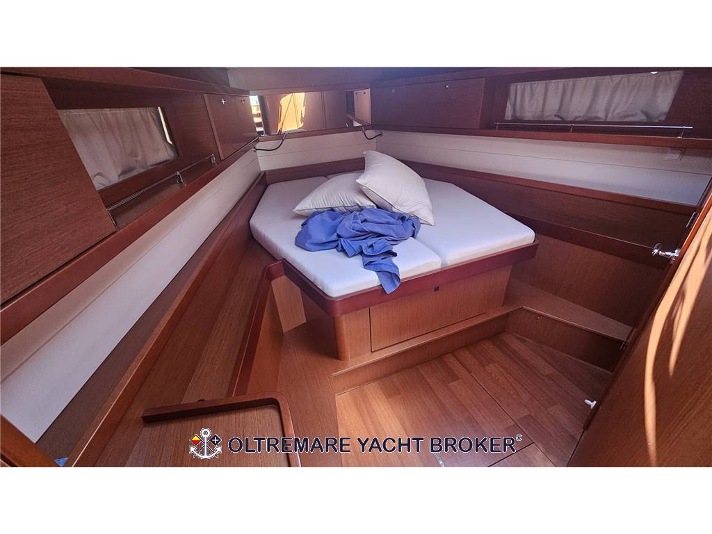 BENETEAU OCENIS 45