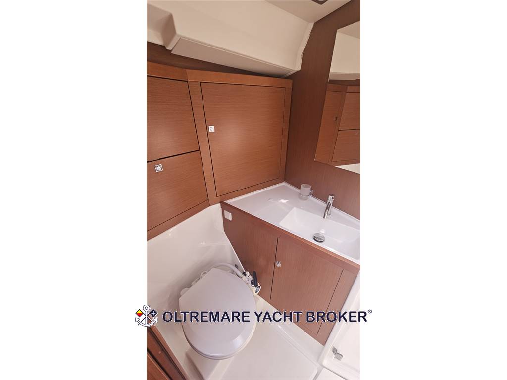 BENETEAU OCENIS 45