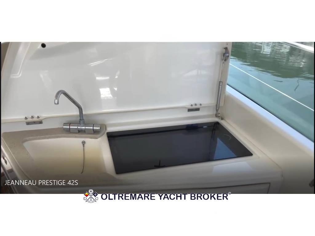 JEANNEAU PRESTIGE 42 S