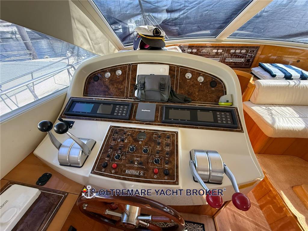 RAFFAELLI MAESTRALE 52