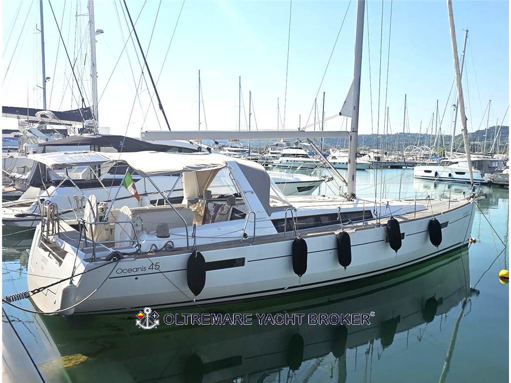 BENETEAU OCEANIS 45