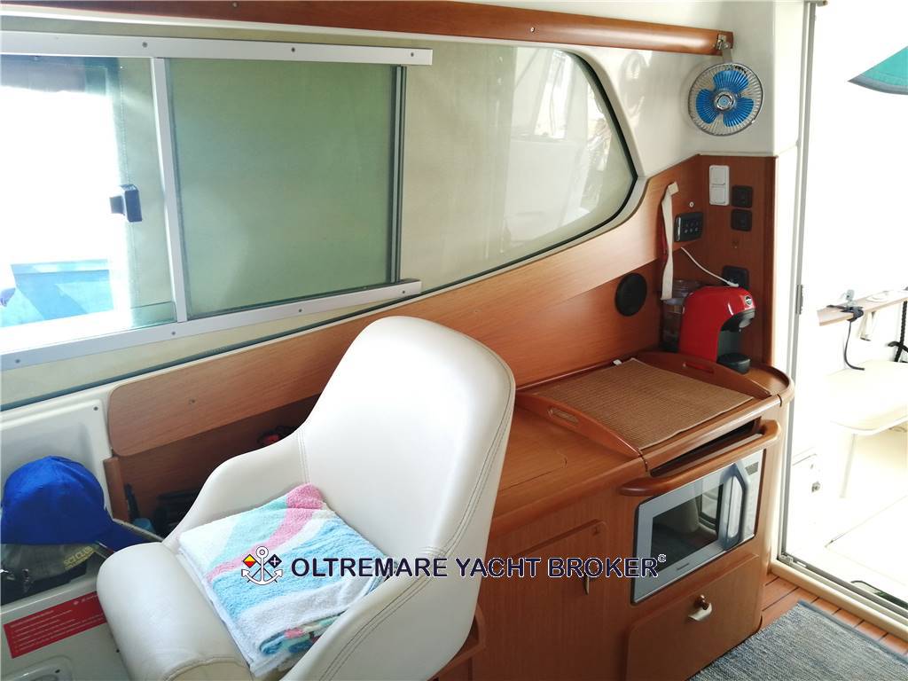 JEANNEAU MERRY FISHER 925 FLY