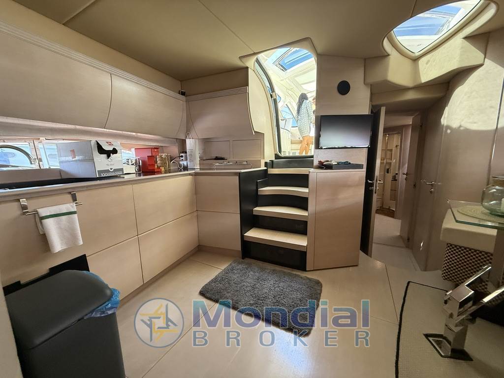Atlantis 55