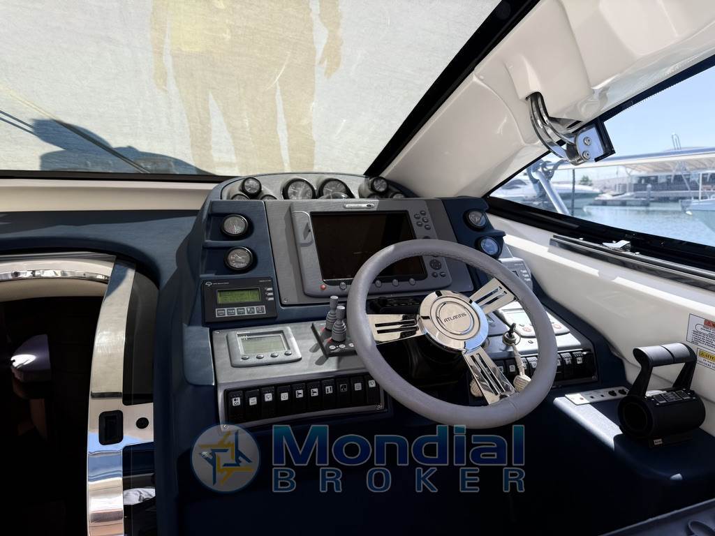 Atlantis 55