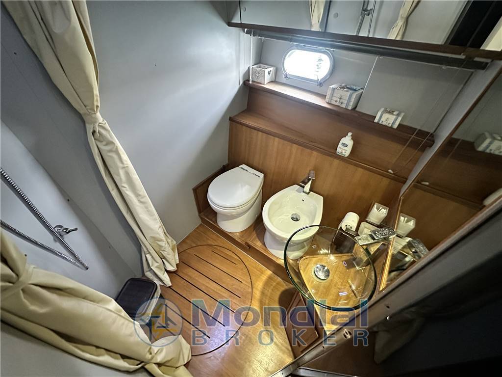 Ferretti Altura 47 Open