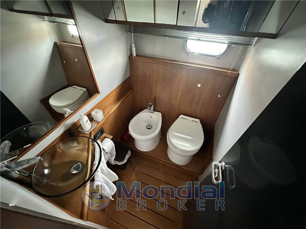 Ferretti Altura 47 Open