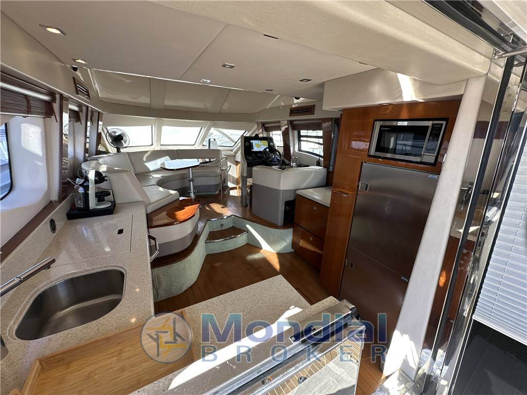 Sea Ray 505 Sedan Bridge