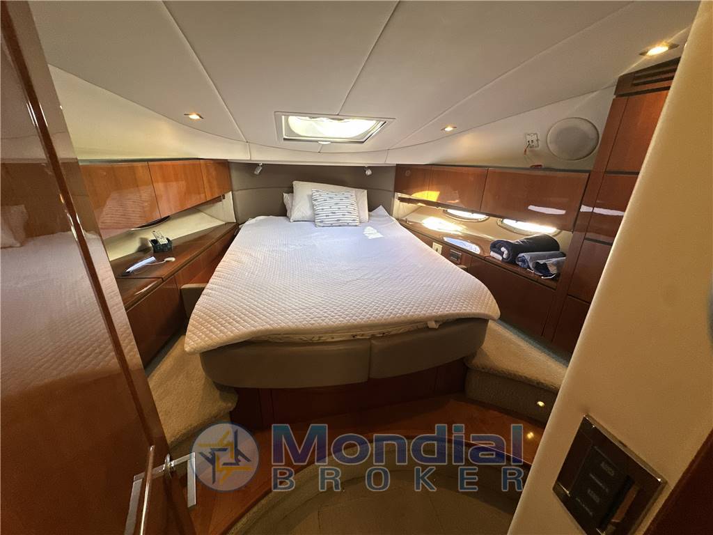 Sea Ray 505 Sedan Bridge