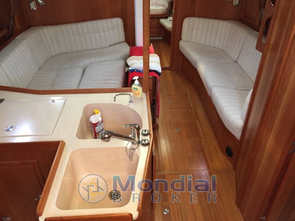 Tartan 4300