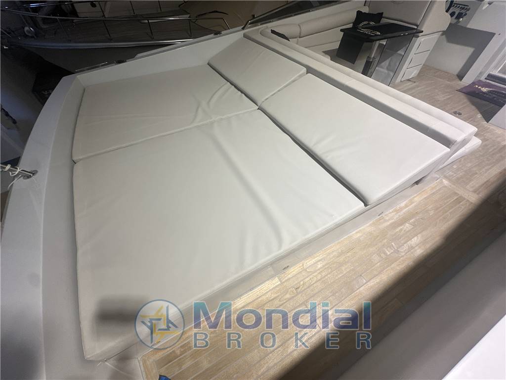 Magnum Marine 40