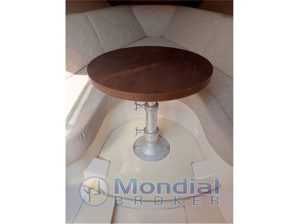 Sessa Marine Key Largo 28