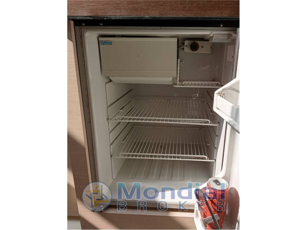 Sessa Marine Key Largo 28