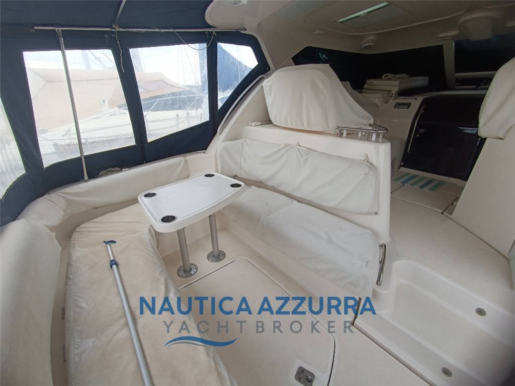 TIARA YACHT 4300 SOVRAN