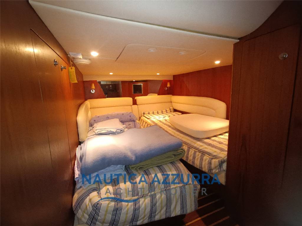 TIARA YACHT 4300 SOVRAN