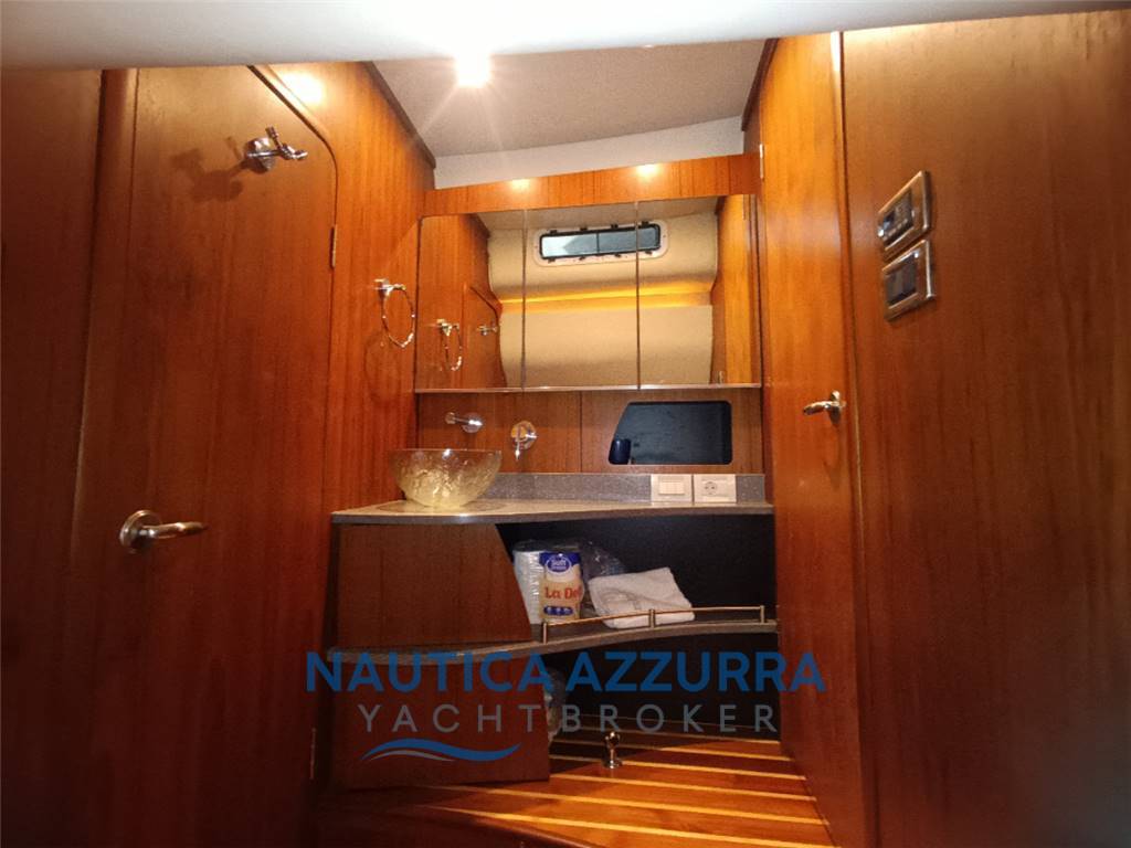 TIARA YACHT 4300 SOVRAN