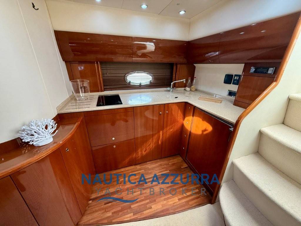 PRINCESS V48