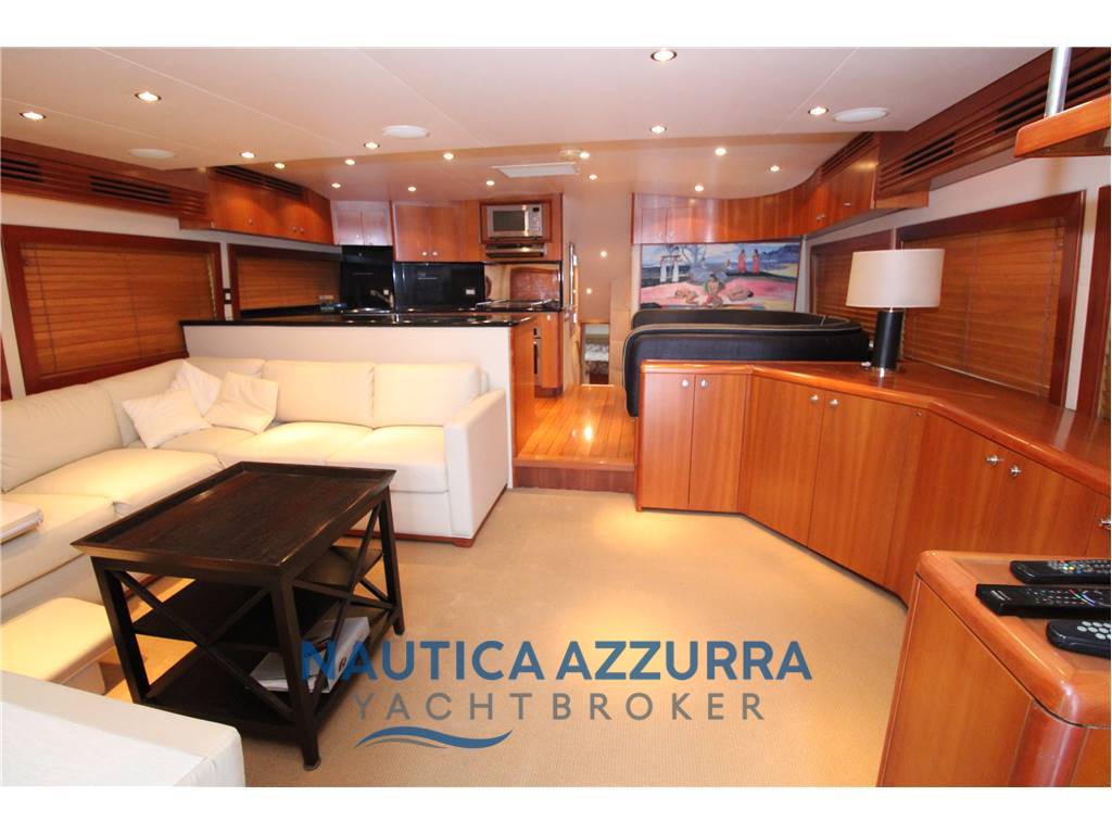 HATTERAS 68 CONVERTIBLE