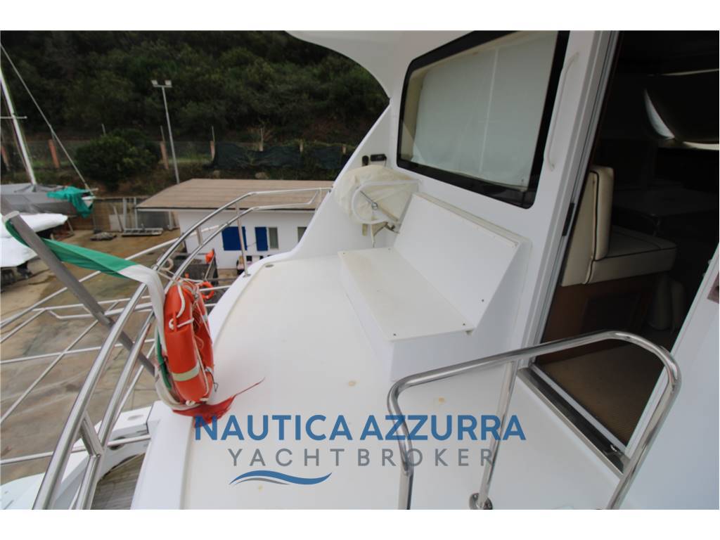 HATTERAS 68 CONVERTIBLE