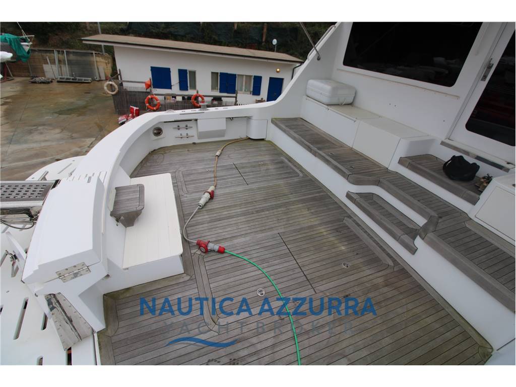 HATTERAS 68 CONVERTIBLE