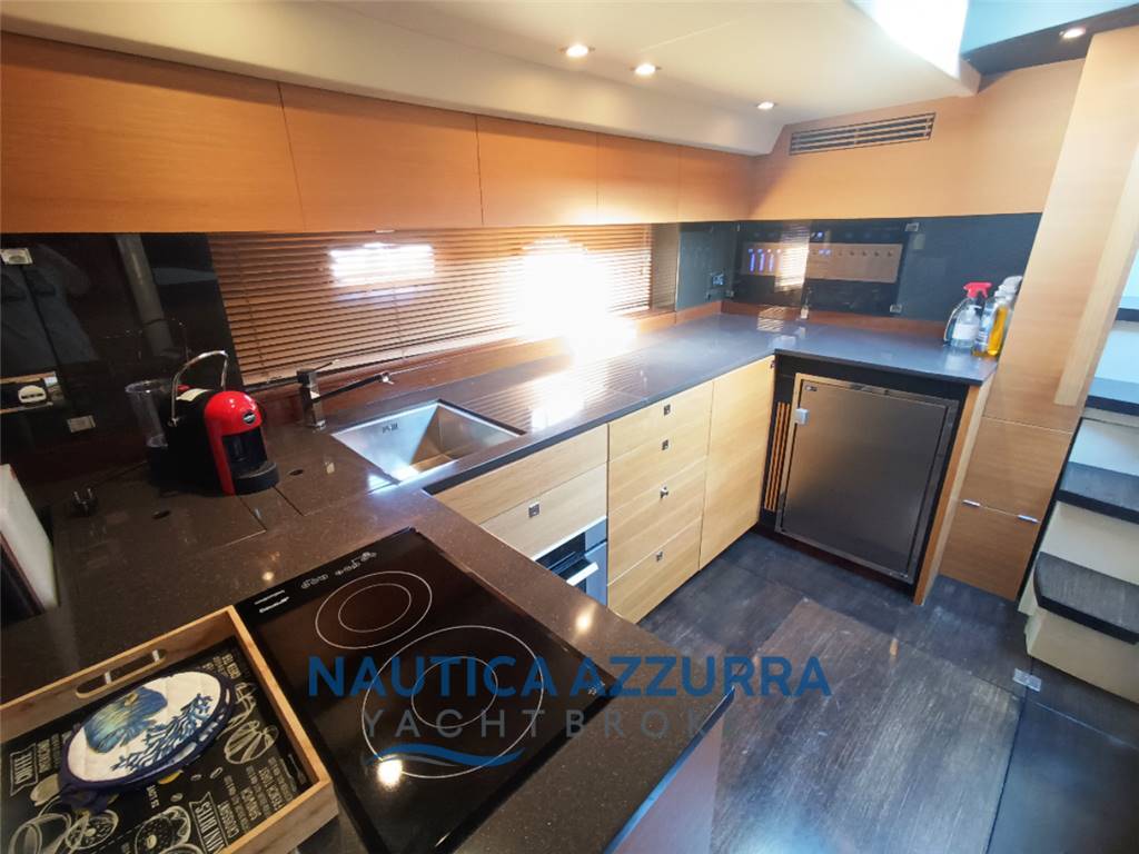 FAIRLINE TARGA 64