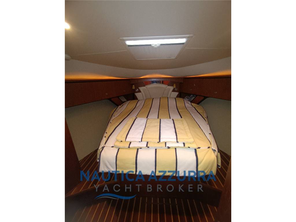 TIARA YACHT 4300 SOVRAN