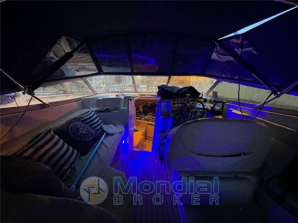 REGAL MARINE 2760 COMMODORE 2860