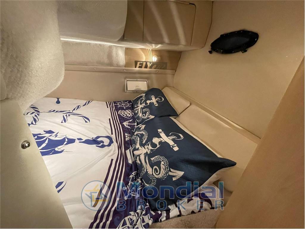 REGAL MARINE 2760 COMMODORE 2860