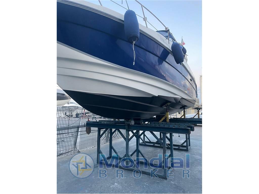 REGAL MARINE 2760 COMMODORE 2860